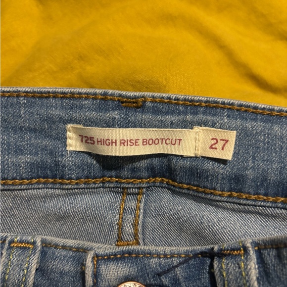 Levi’s High Rise Bootcut Jeans - Picture 4 of 4